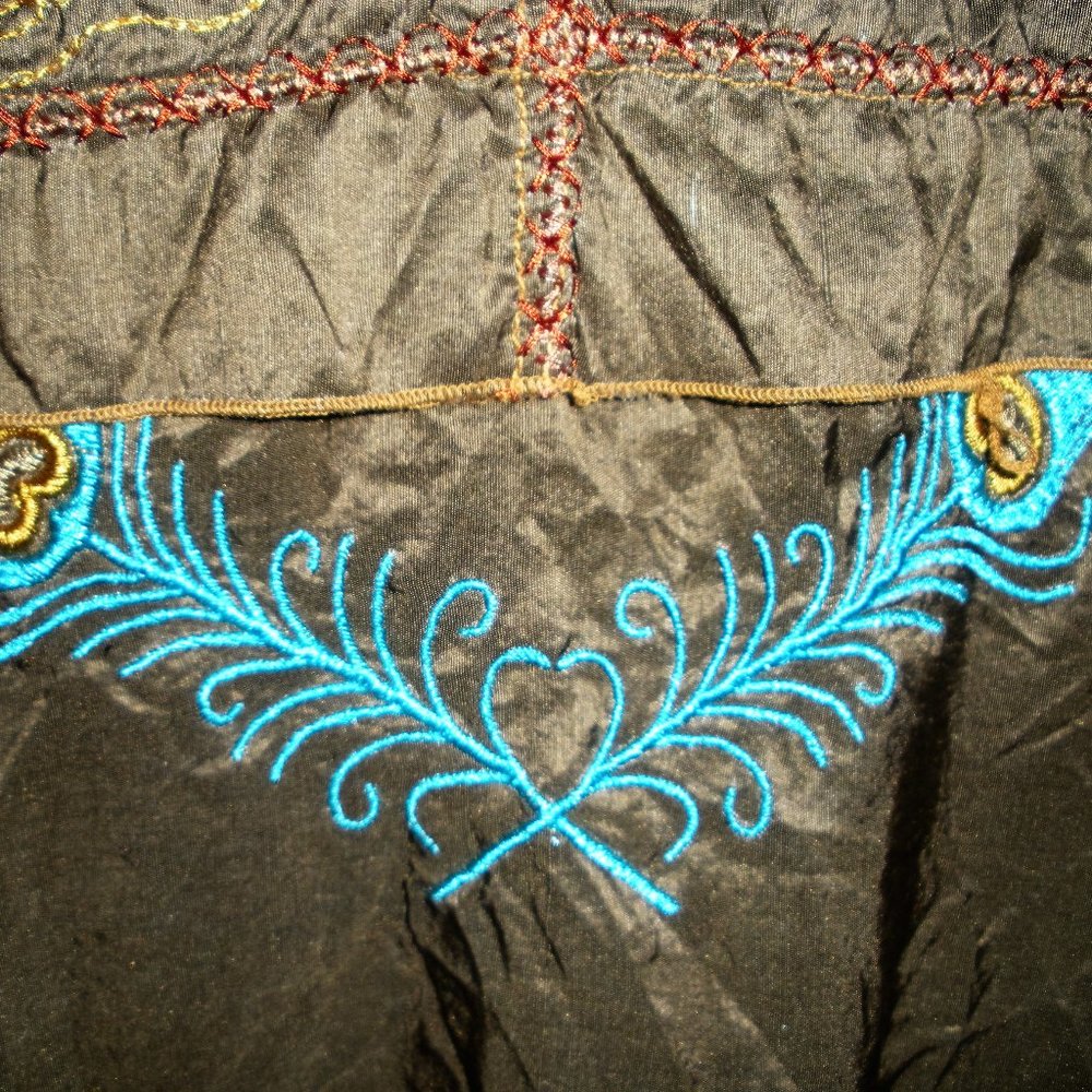 PRICE DROP! Johnny Was Boho100% silk embroidered blouse SZ M - Picture 8 of 8
